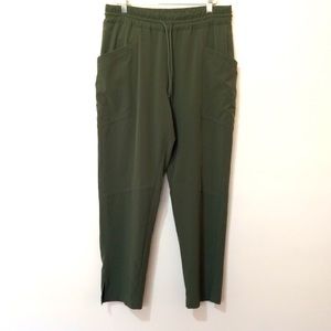 L.L Bean Women's VentureStretch Woven Ankle Pants